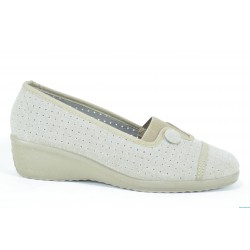 Espadrille elastic button