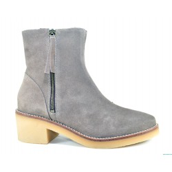 Plain furry ankle boot